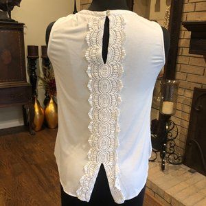 #103 PALE SKY XS TOP